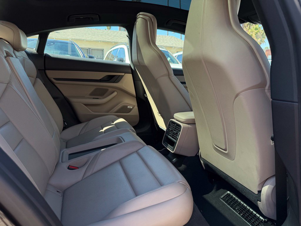 Used 2022 Porsche Taycan RWD image 37