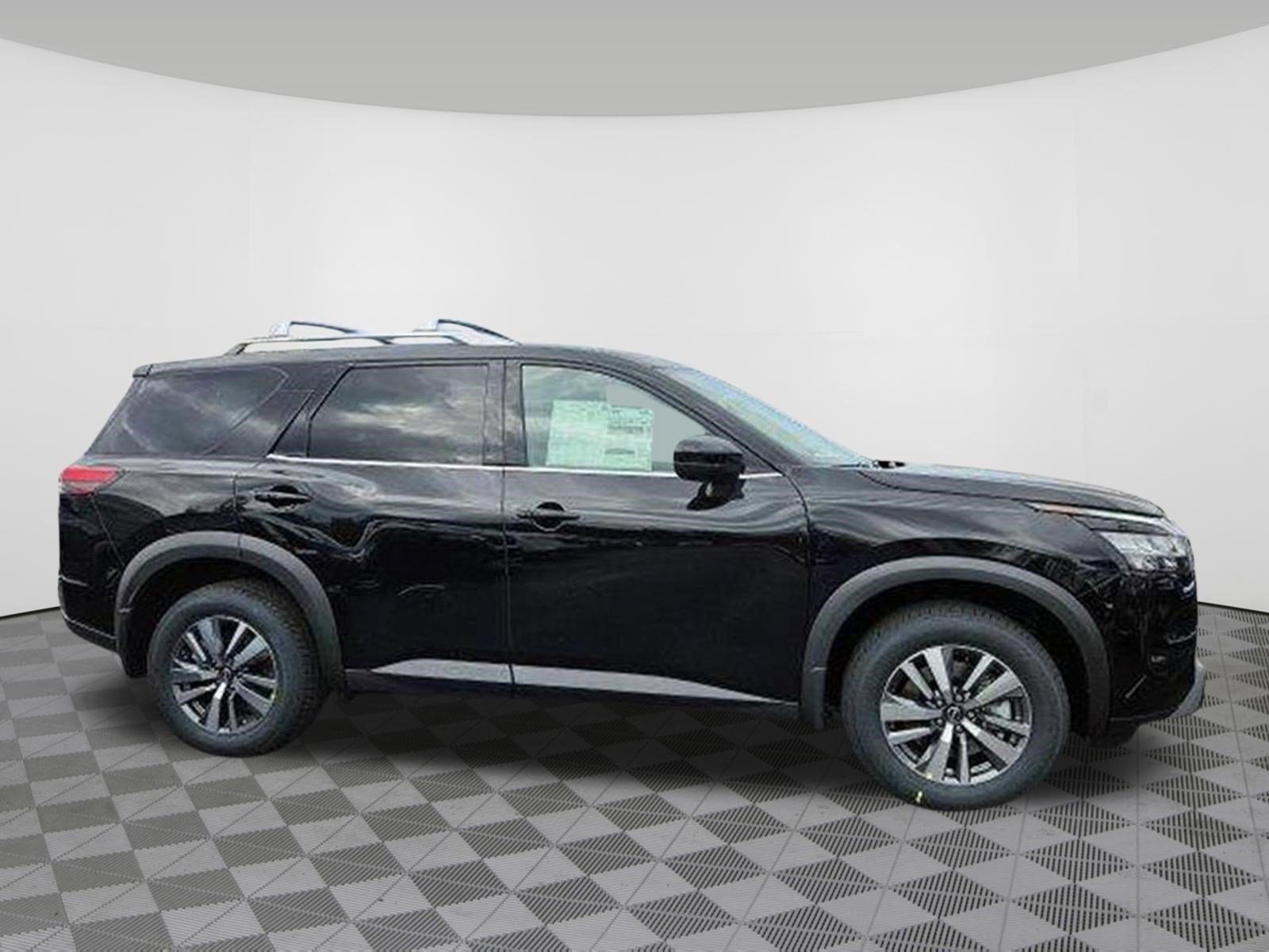 Certified 2025 Nissan Pathfinder SL AWD/4WD image 2