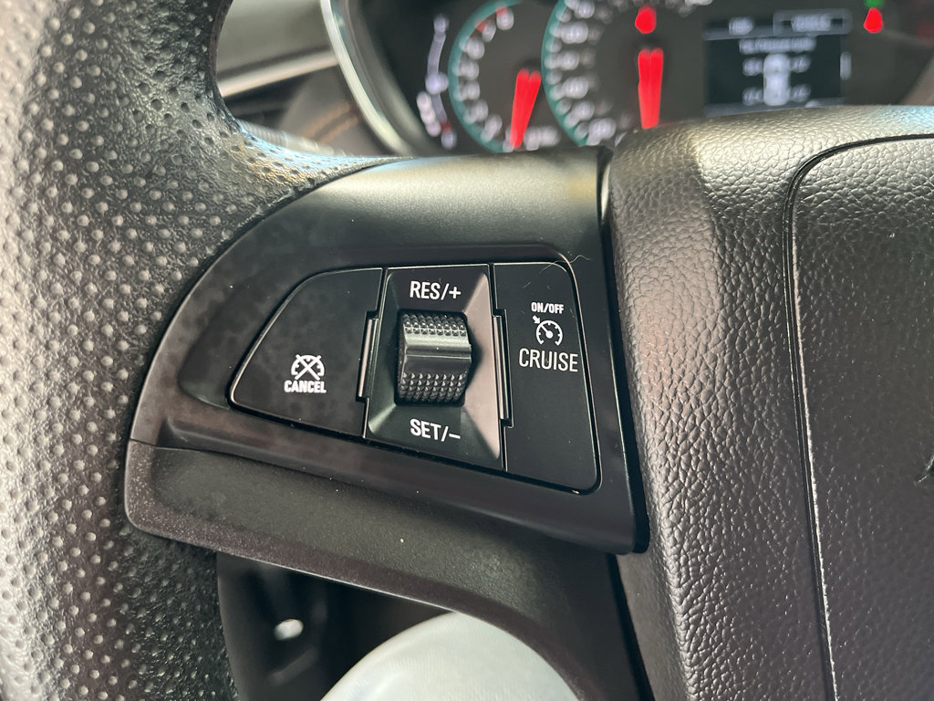 Used 2021 Chevrolet Trax LT image 18