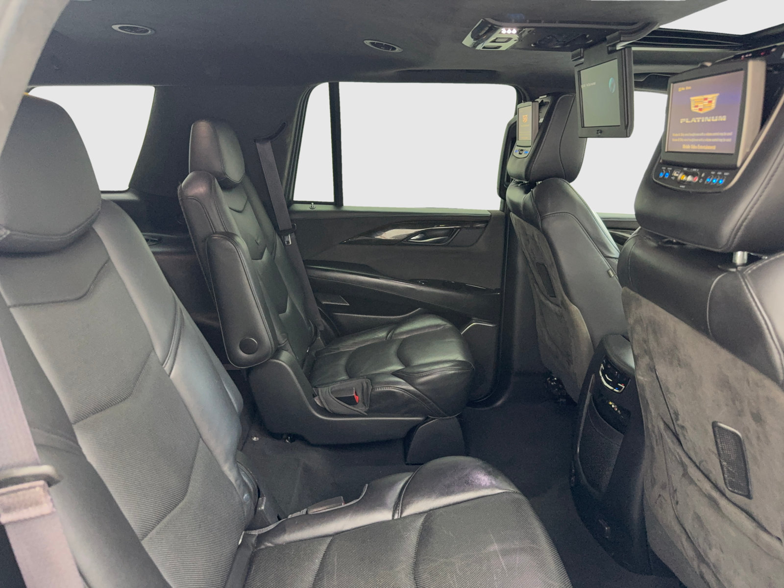 Used 2016 Cadillac Escalade Platinum AWD/4WD image 45