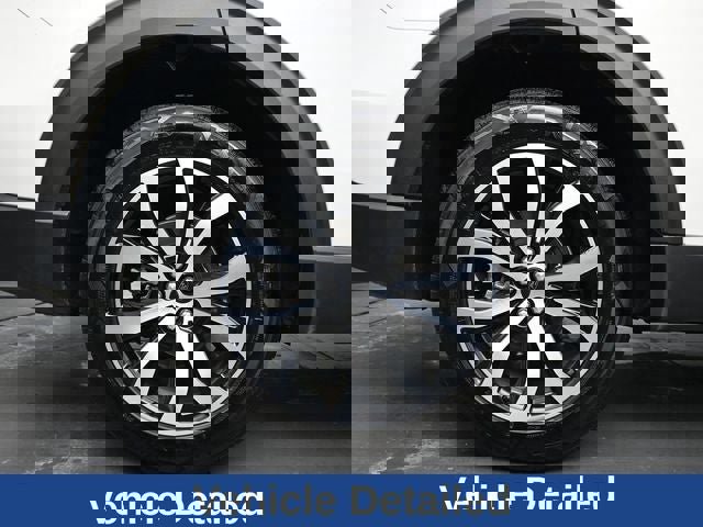 Used 2022 Ford Explorer ST-Line w/ Class IV Trailer Tow Package image 14