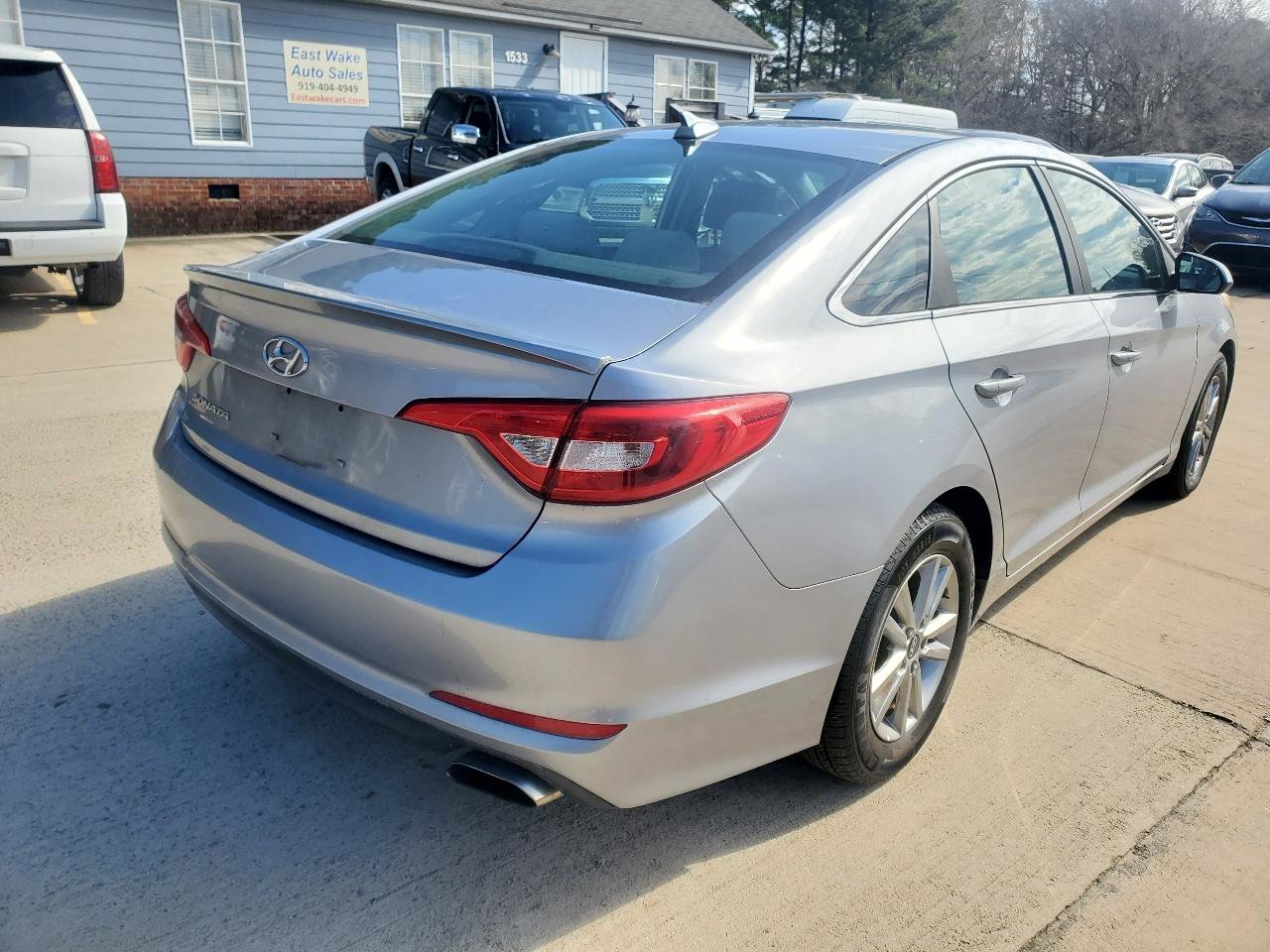Used 2017 Hyundai Sonata SE image 9