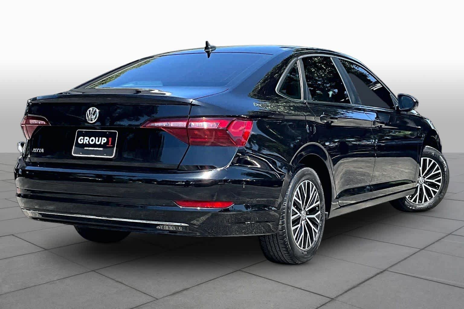 Used 2021 Volkswagen Jetta SE FWD image 13