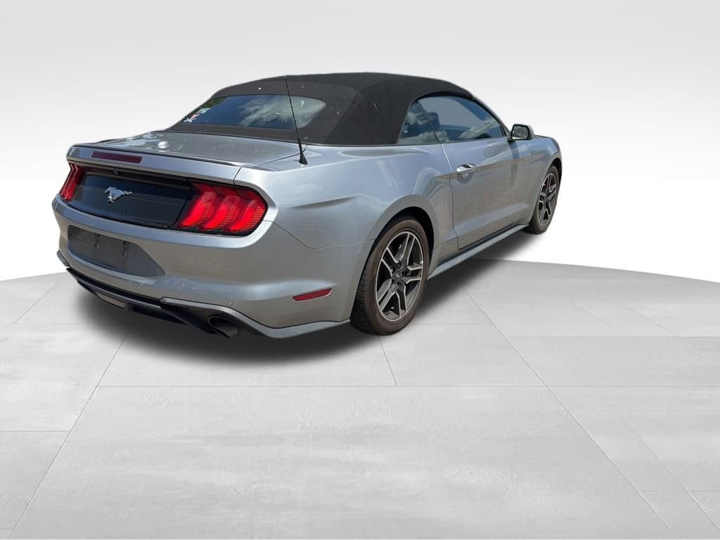 Used 2020 Ford Mustang Premium RWD image 5