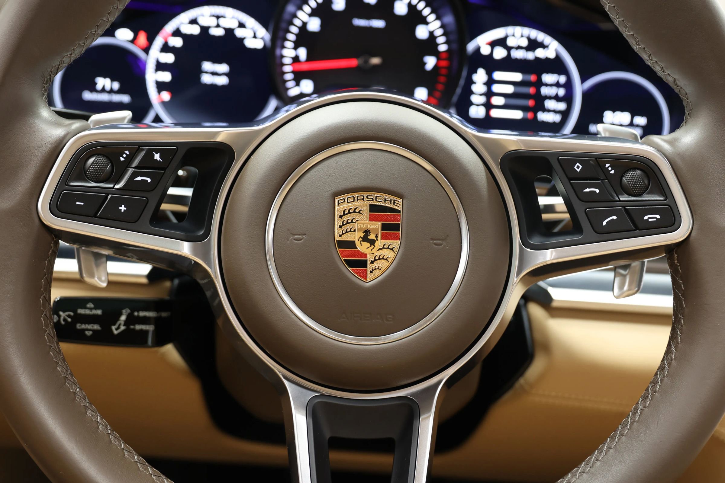 Used 2018 Porsche Panamera 4 Executive w/ Dark Walnut Interior Package image 28
