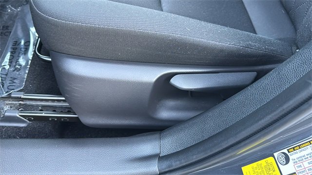 Used 2024 Toyota Corolla LE image 24