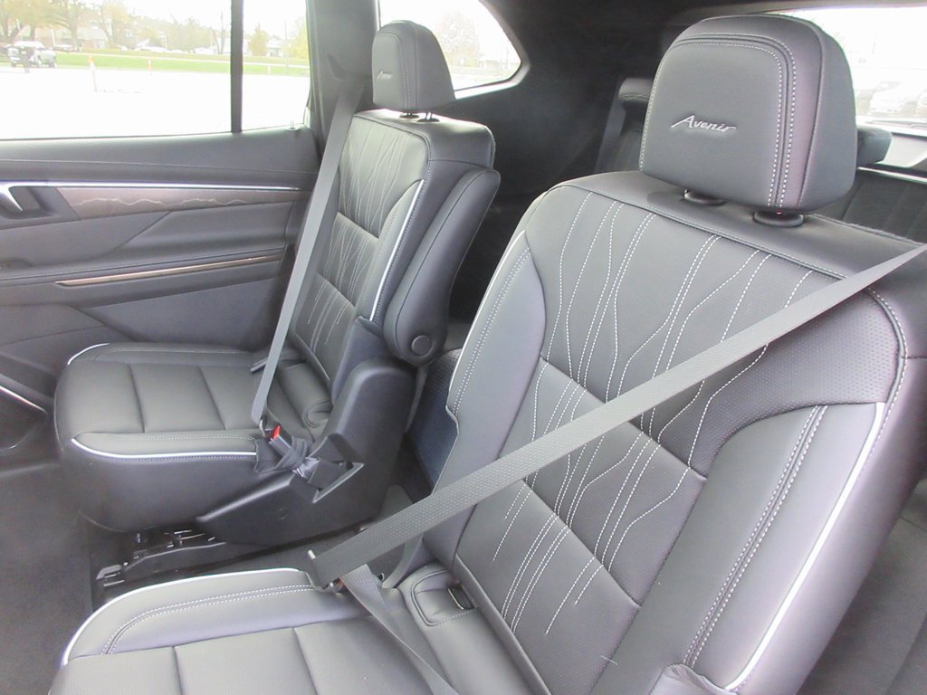 New 2026 Buick Enclave Avenir image 14