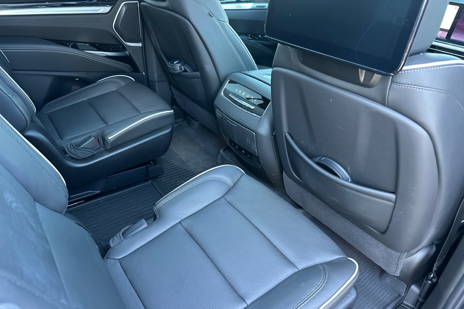 Certified 2026 Cadillac Escalade Sport w/ Touring Package AWD/4WD image 17