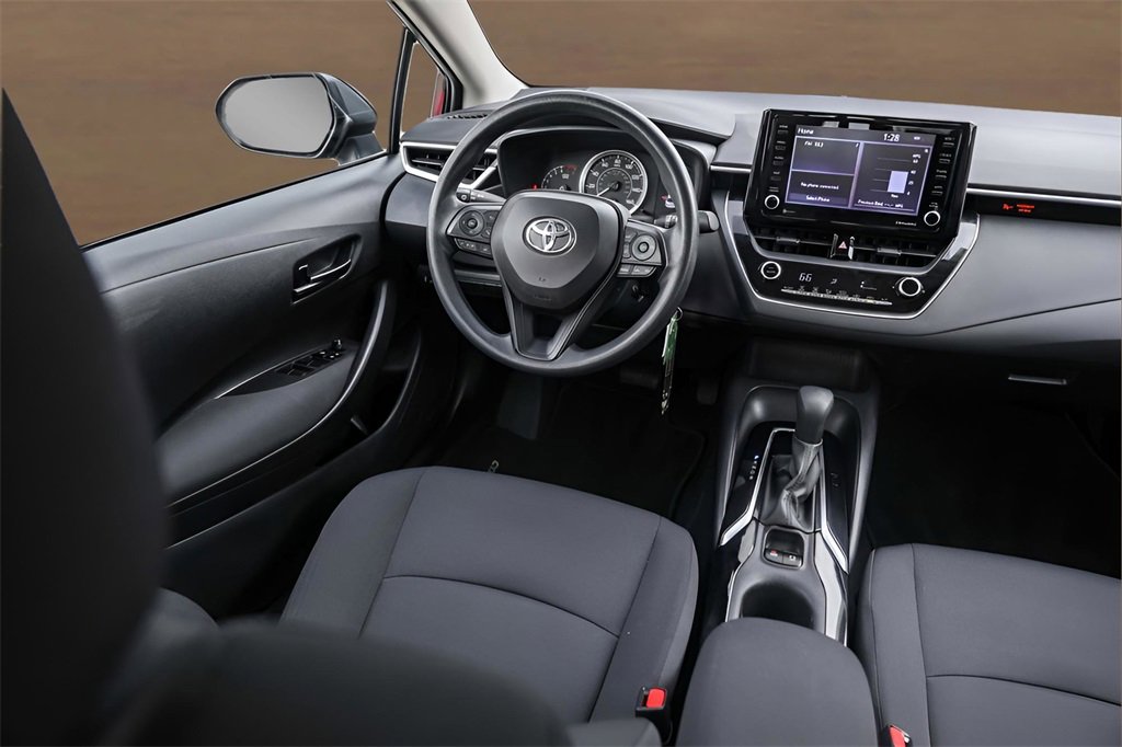 Used 2022 Toyota Corolla LE image 45