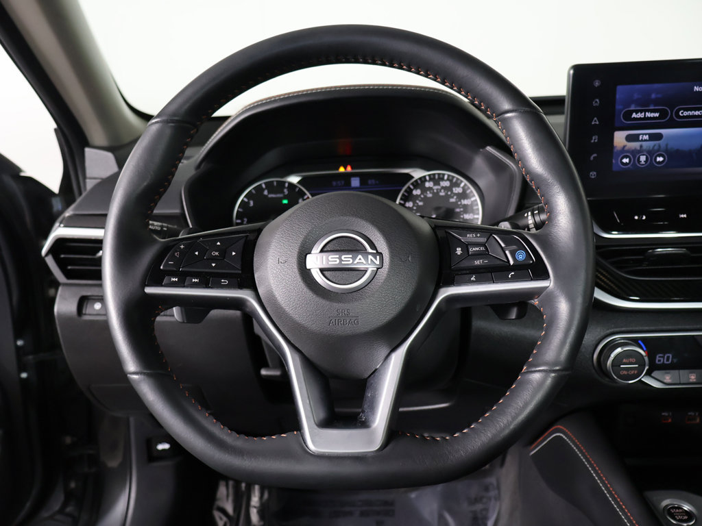 Used 2023 Nissan Altima 2.0 SR FWD image 39