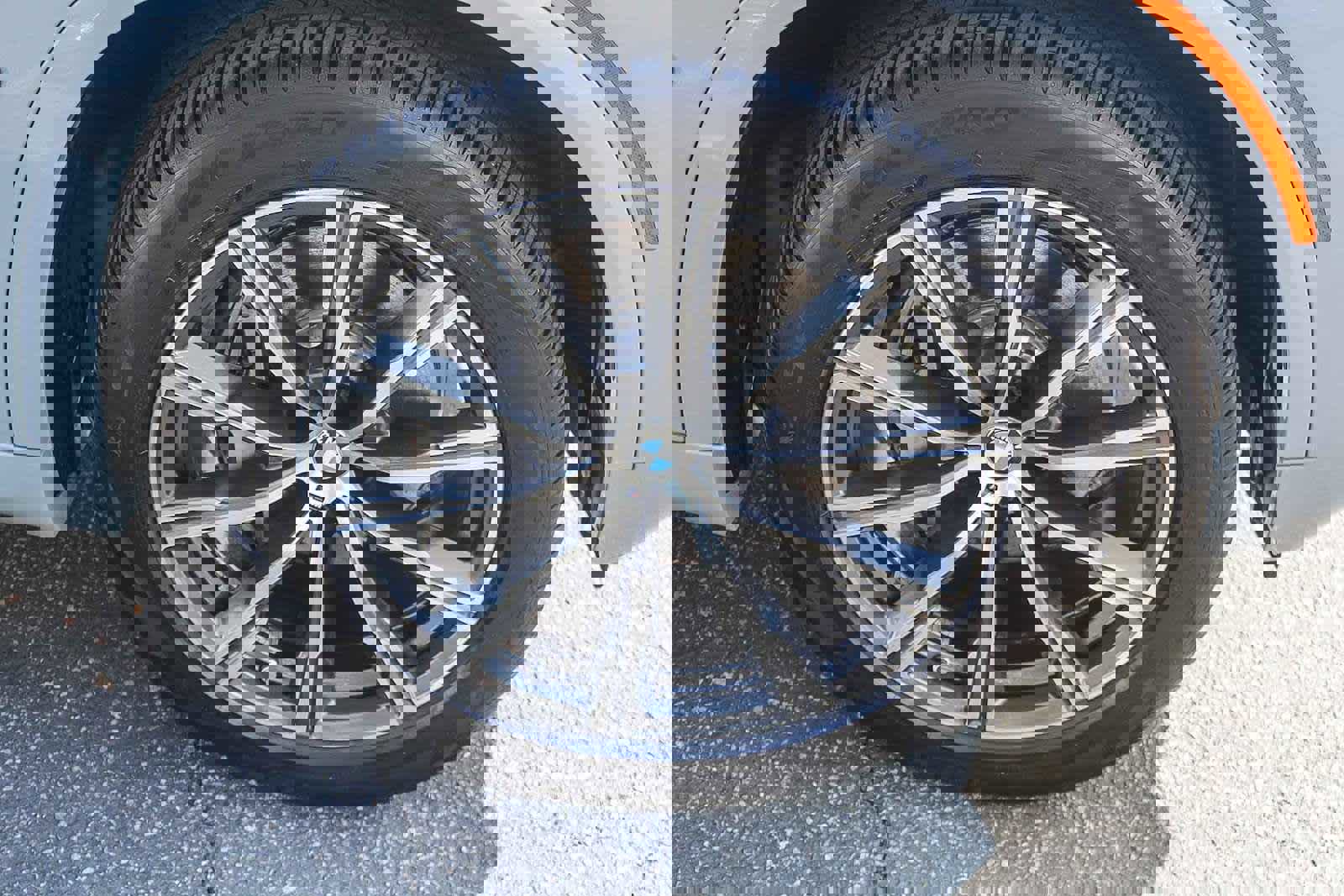 Used 2025 BMW X5 xDrive40i image 9