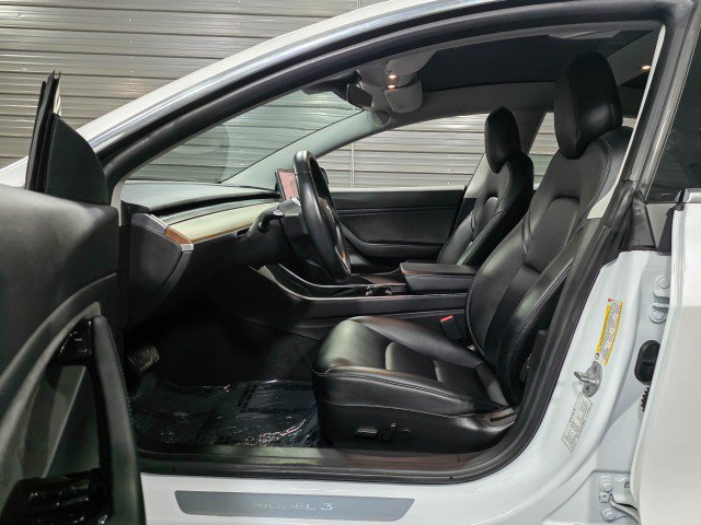 Used 2019 Tesla Model 3 Standard Range Plus image 13