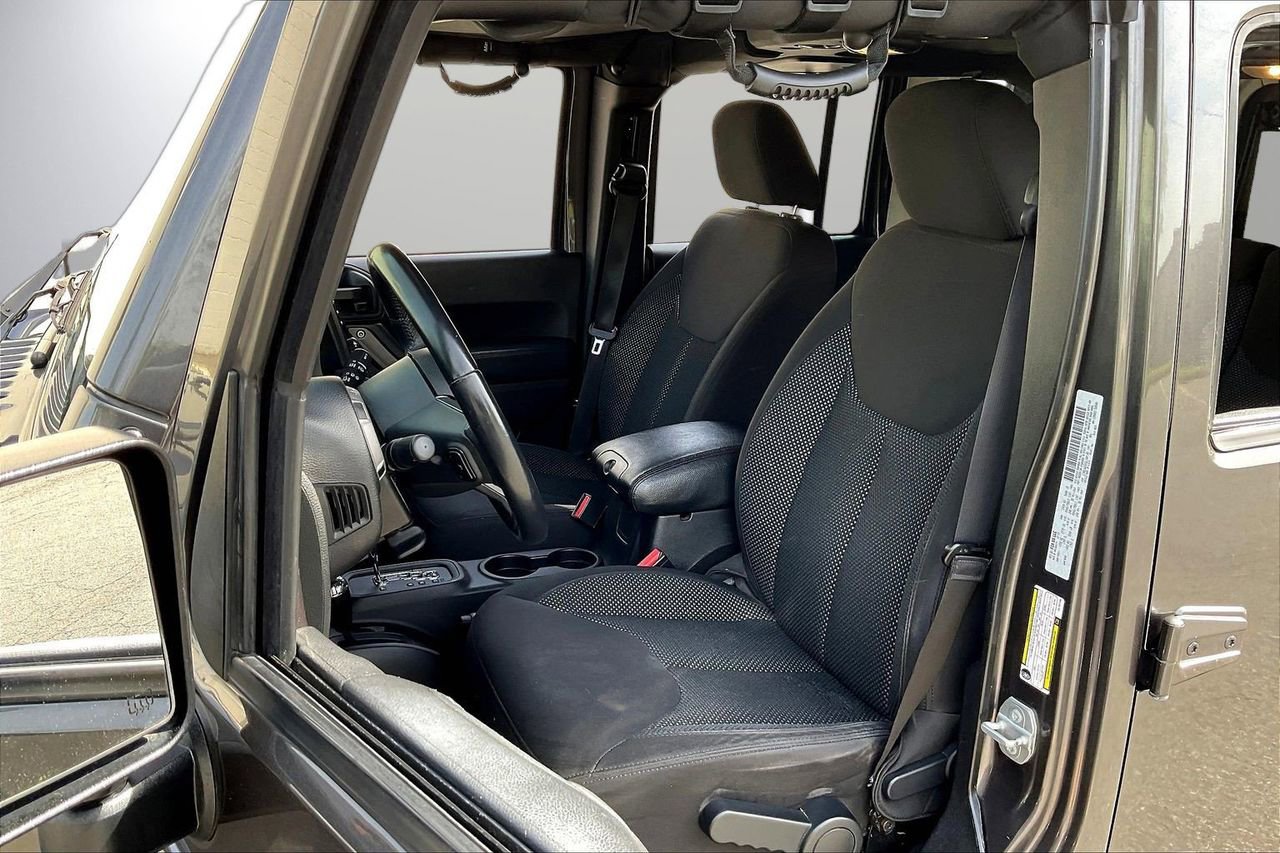Certified 2016 Jeep Wrangler Unlimited Sport image 20