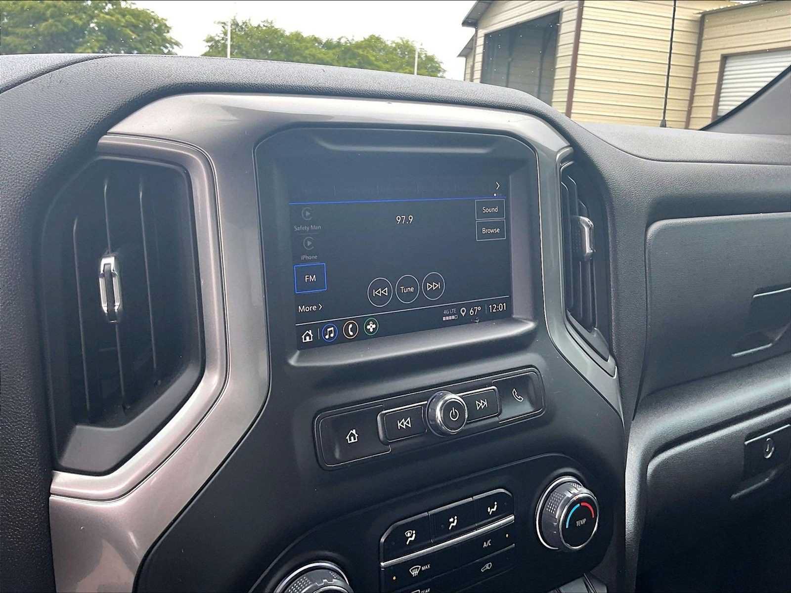 Used 2024 Chevrolet Silverado 1500 Custom Trail Boss w/ LPO, Dark Essentials Package AWD/4WD image 22