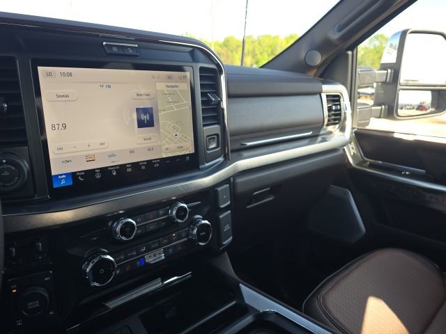 Used 2025 Ford F250 King Ranch w/ Chrome Package image 30