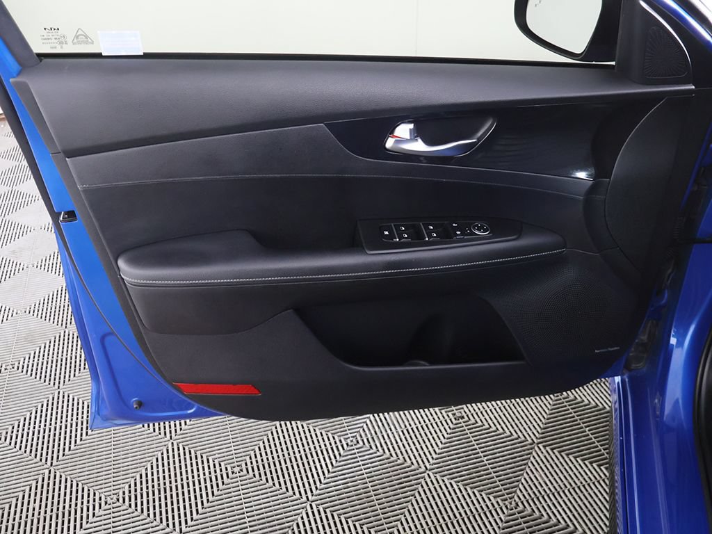 Used 2023 Kia Forte GT-Line w/ GT-Line Premium Package FWD image 24