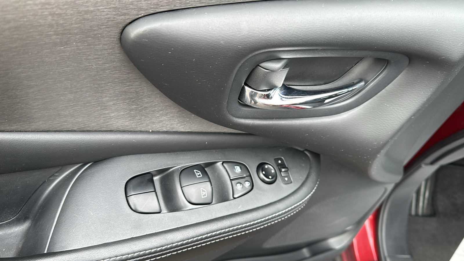 Used 2019 Nissan Murano S AWD/4WD image 7