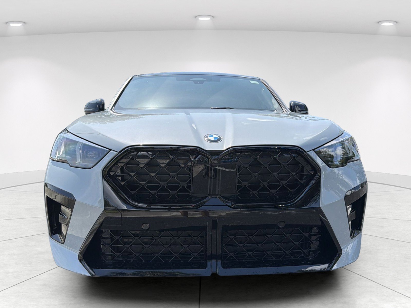 New 2026 BMW X2 xDrive28i w/ Technology Package AWD/4WD image 2