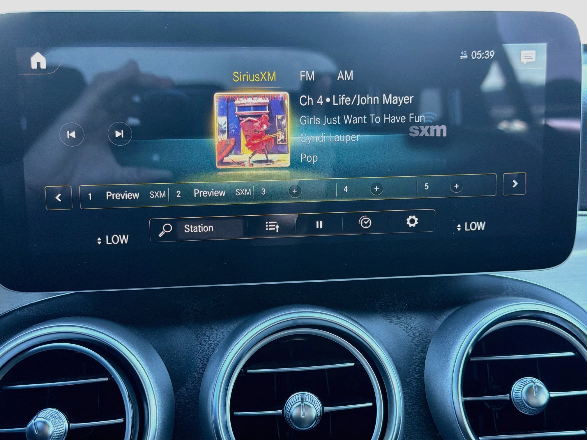 Used 2022 Mercedes-Benz GLC 300 image 31