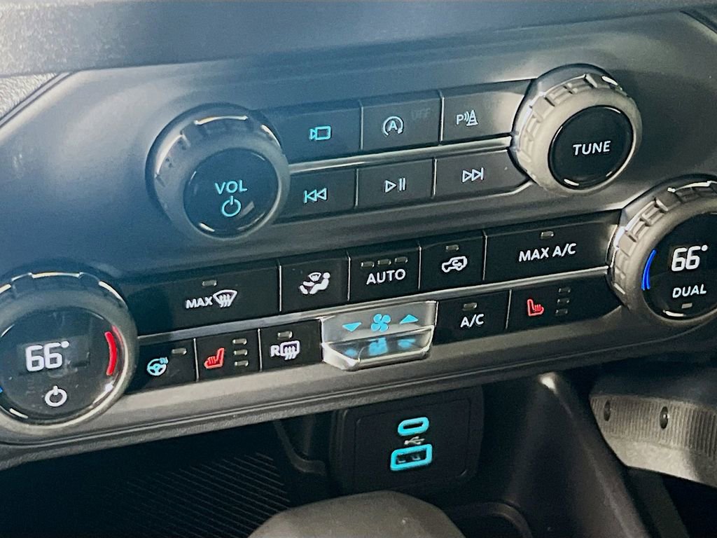 New 2025 Ford Bronco Outer Banks w/ Sasquatch Package image 25