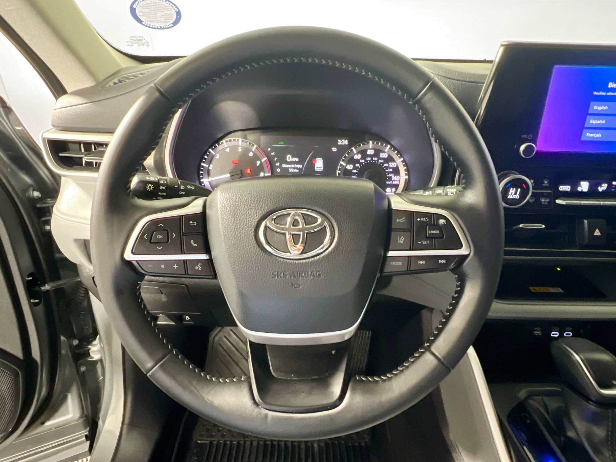 Used 2025 Toyota Highlander XLE image 17