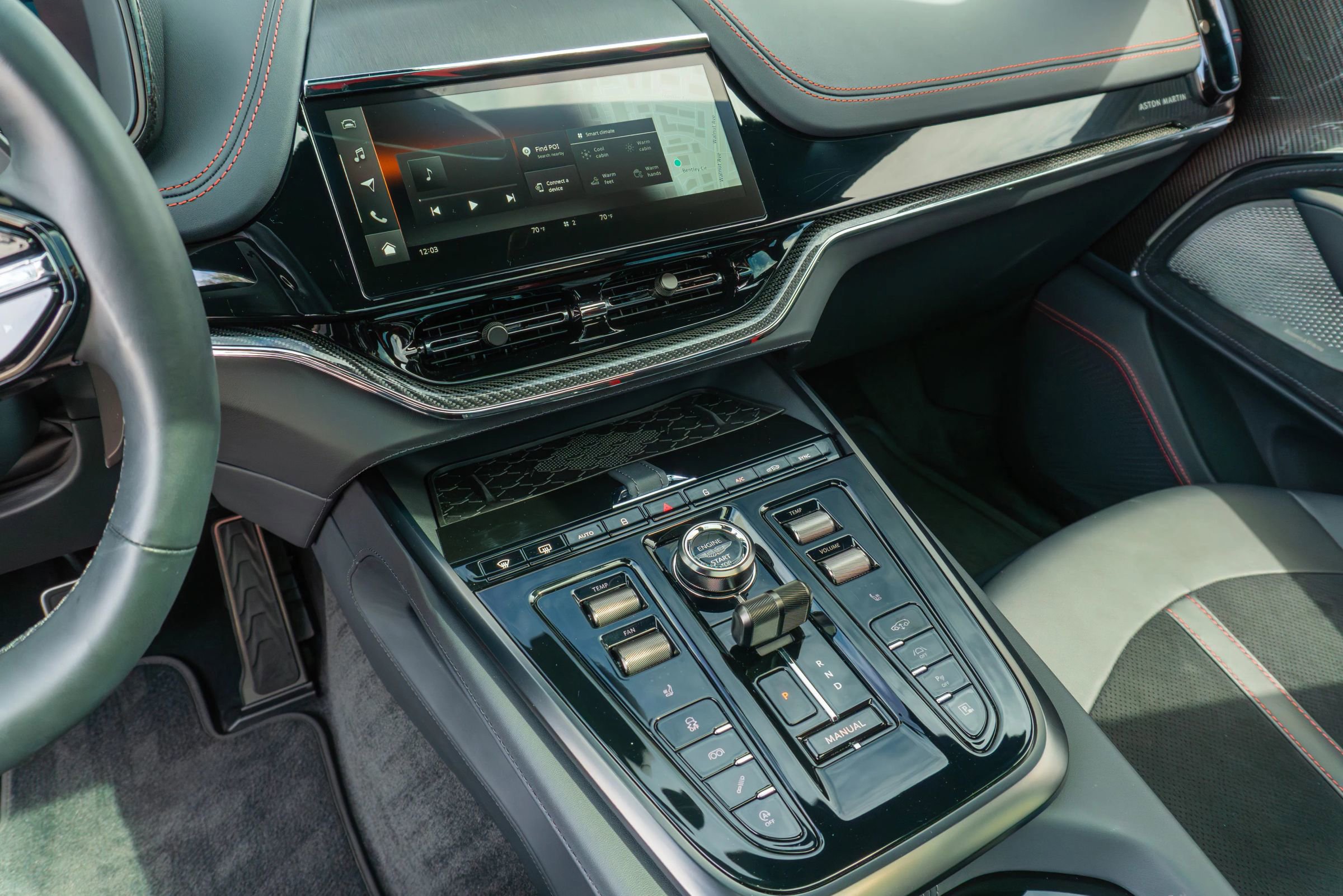 Used 2025 Aston Martin DBX 707 image 16