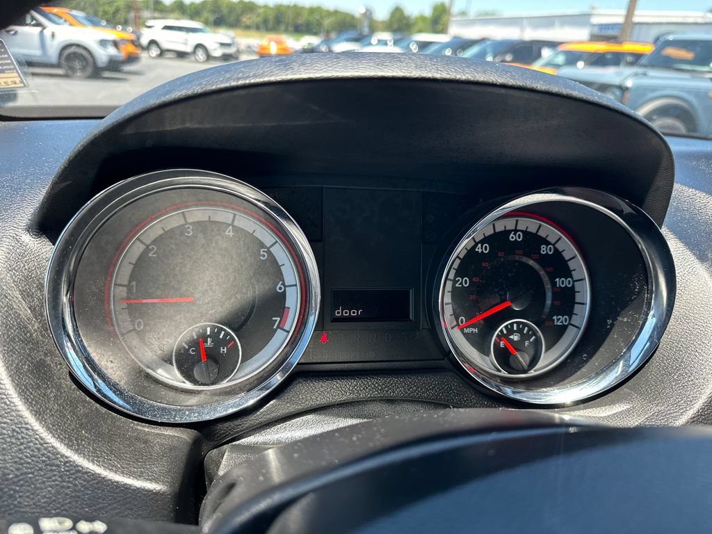 Used 2020 Dodge Grand Caravan SE FWD image 25