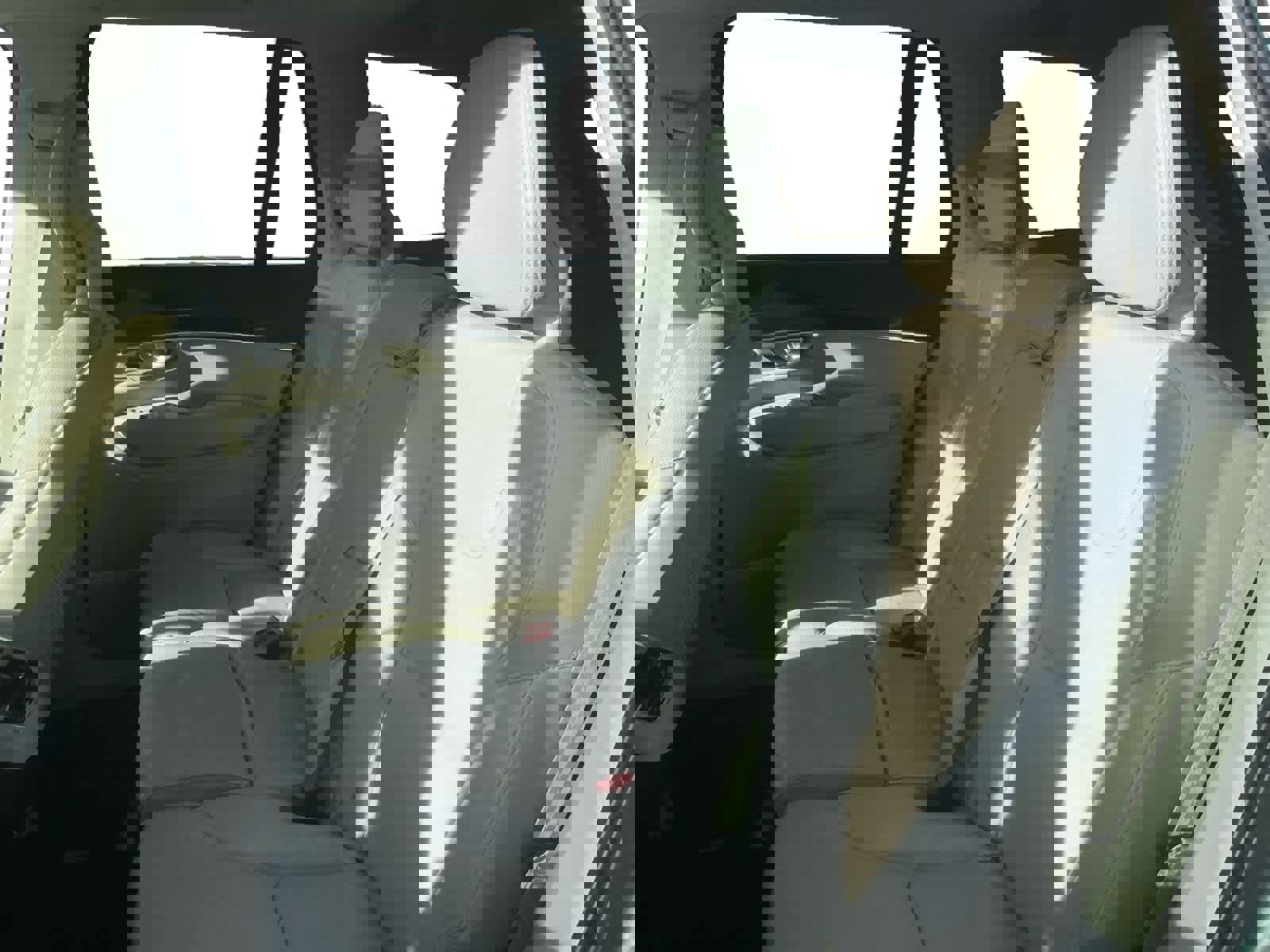 Used 2018 Volvo XC90 T6 Momentum w/ Convenience Package image 10