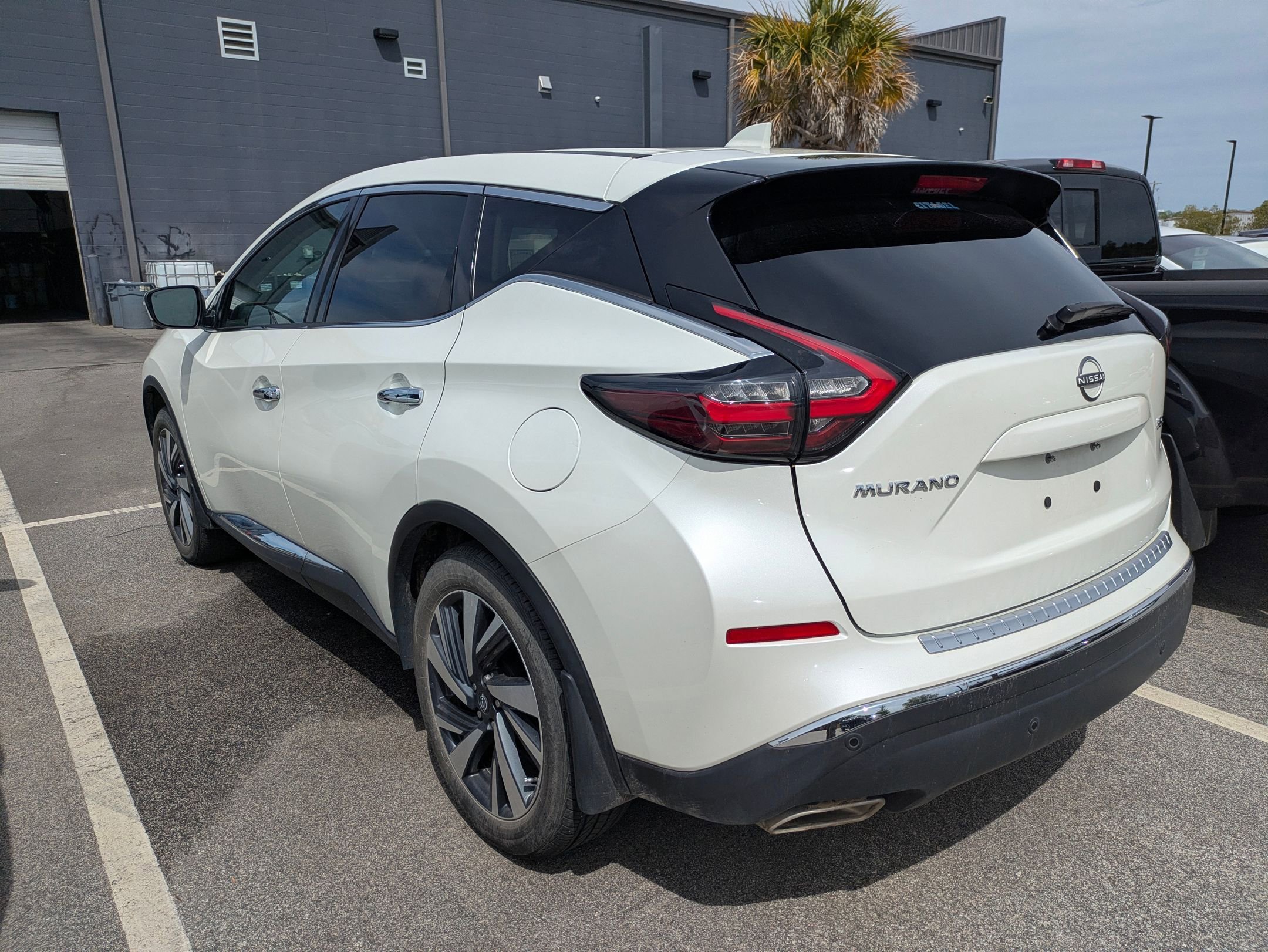 Certified 2023 Nissan Murano SL w/ SL Moonroof Package FWD image 4