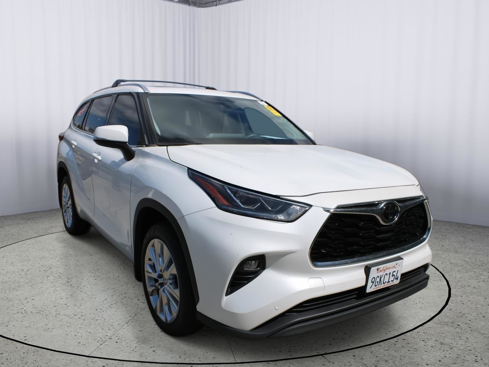 Used 2023 Toyota Highlander Limited