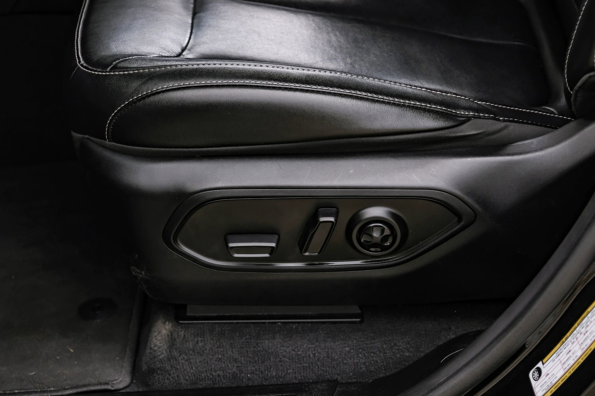 Used 2021 Jeep Grand Cherokee L Limited w/ Trailer Tow Group (B) image 32