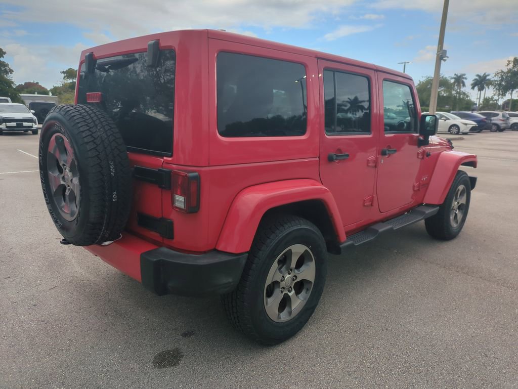 Used 2017 Jeep Wrangler Unlimited Sahara w/ Connectivity Group AWD/4WD image 6