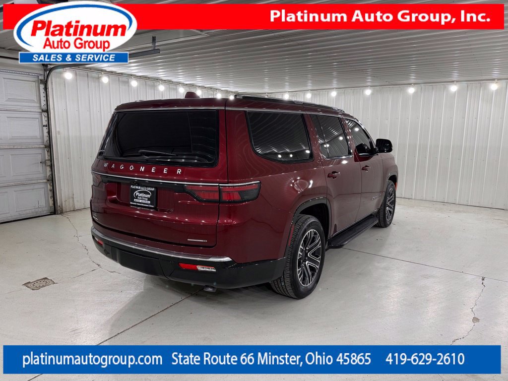 Used 2022 Jeep Wagoneer Series III AWD/4WD image 5