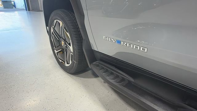 New 2026 Chevrolet Silverado EV LT image 22
