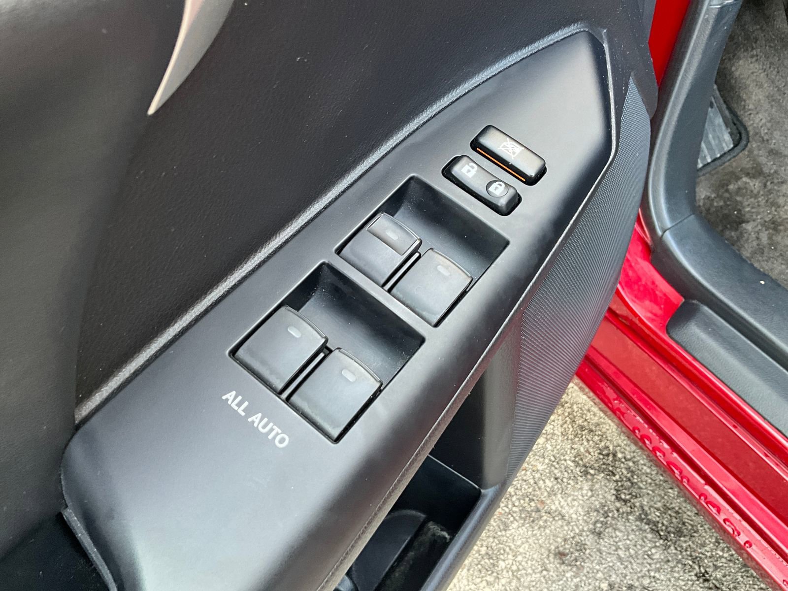 Used 2012 Lexus CT 200h image 12