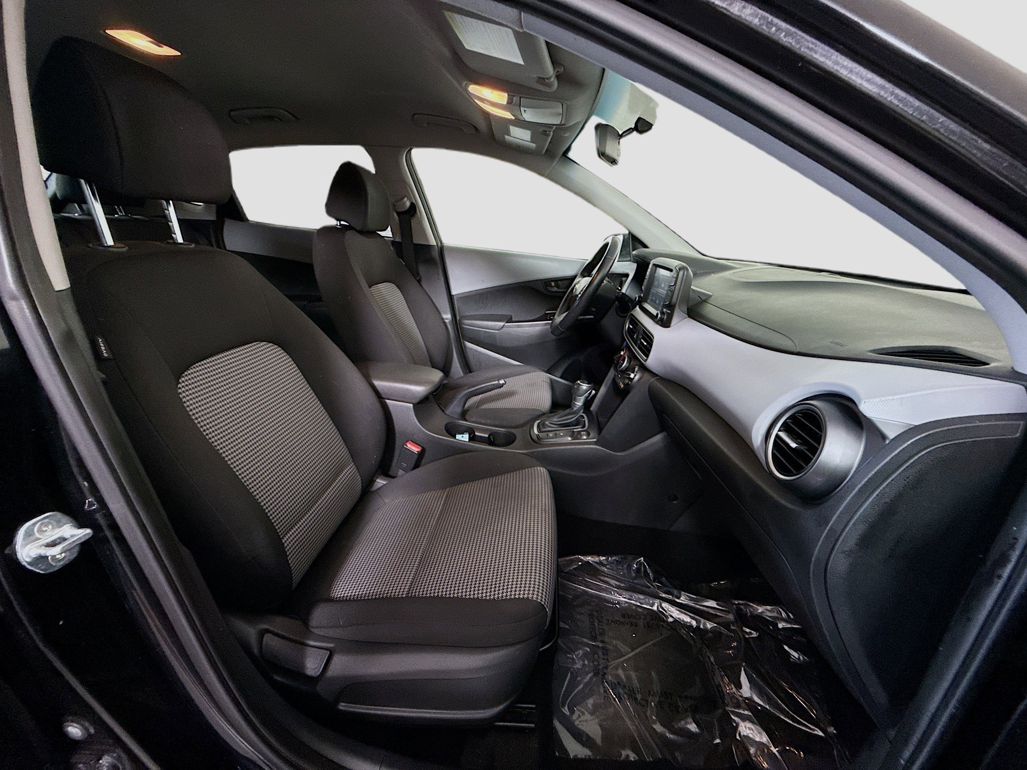 Used 2018 Hyundai Kona SEL image 29