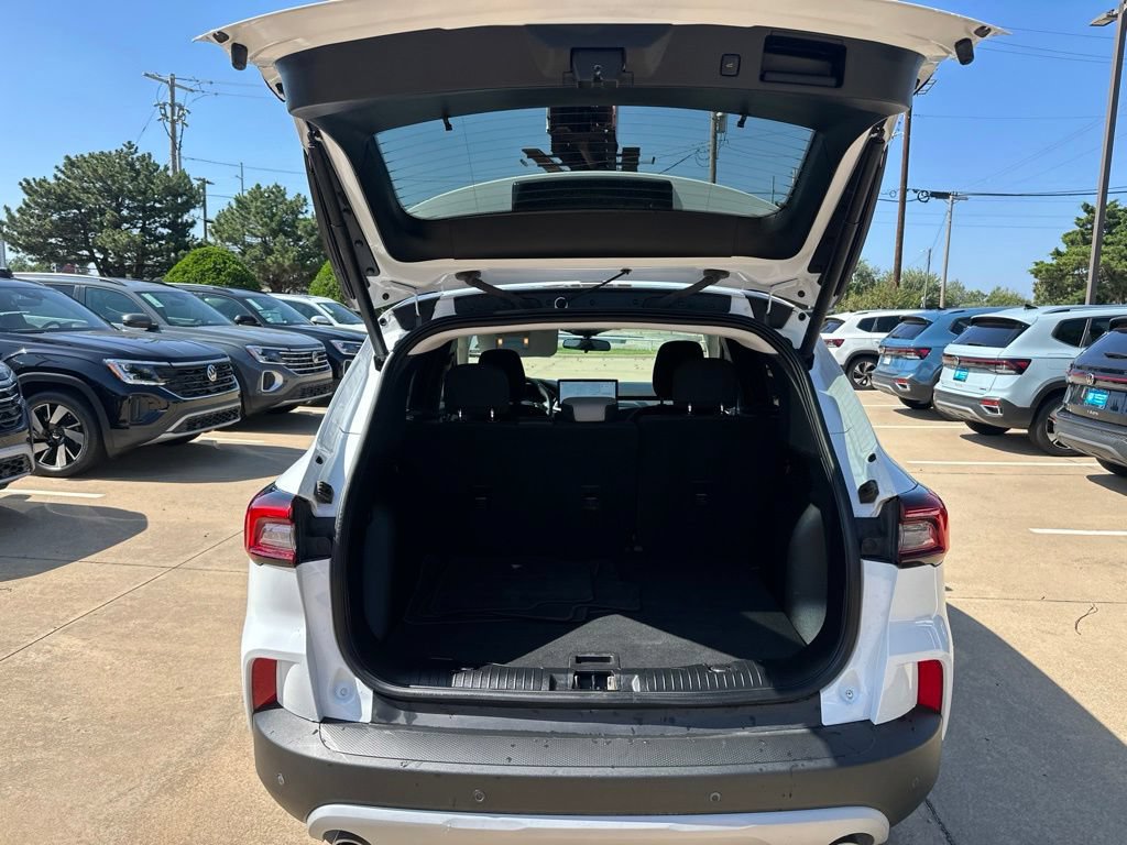 Used 2023 Ford Escape Active w/ Tech Pack #1 FWD image 13