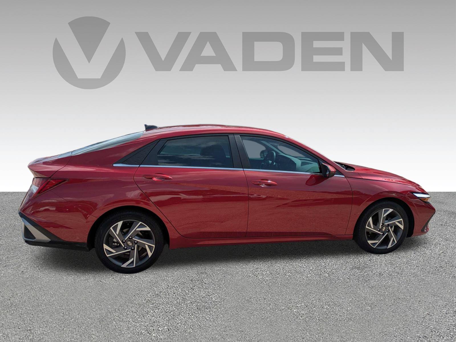 Used 2024 Hyundai Elantra SEL w/ Convenience Package FWD image 25