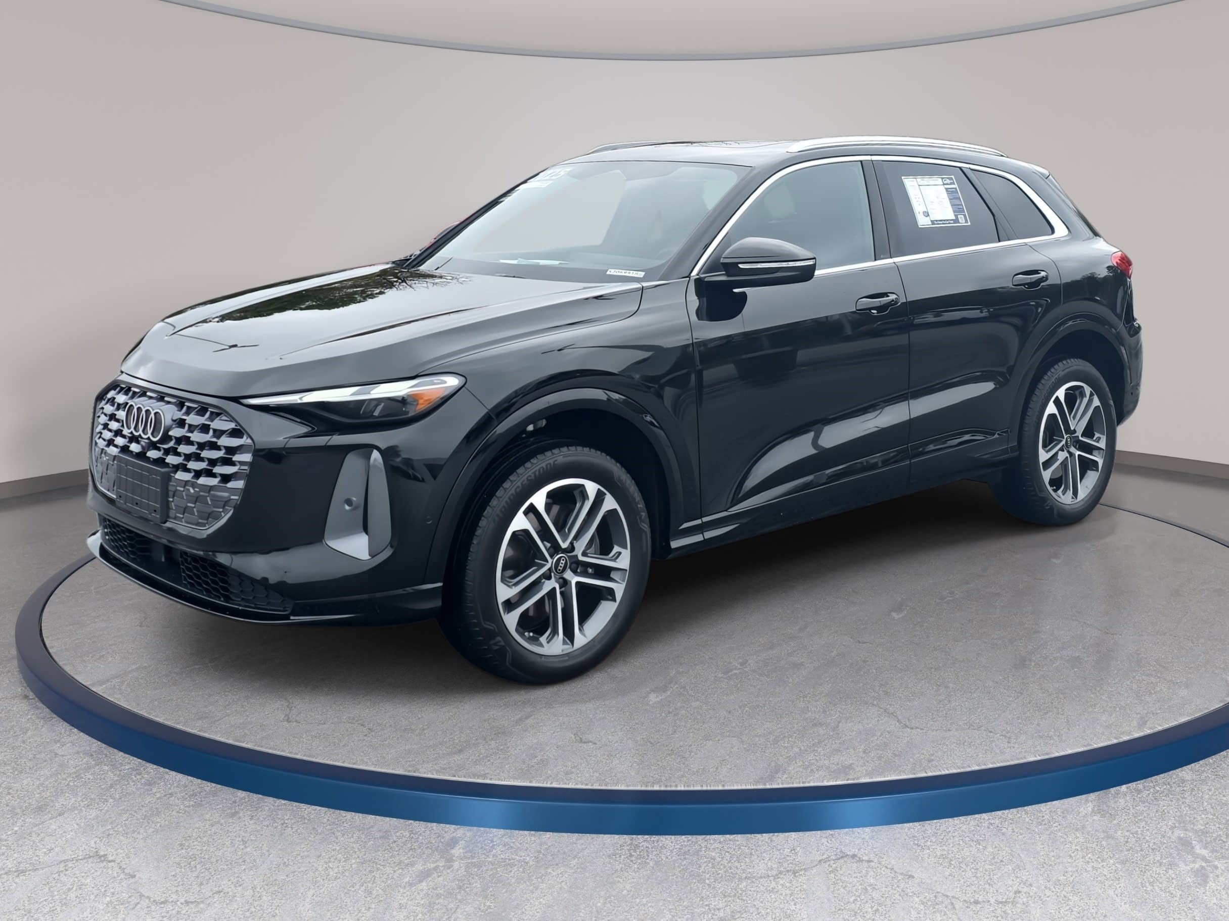 Certified 2025 Audi Q5 Premium w/ Convenience Package