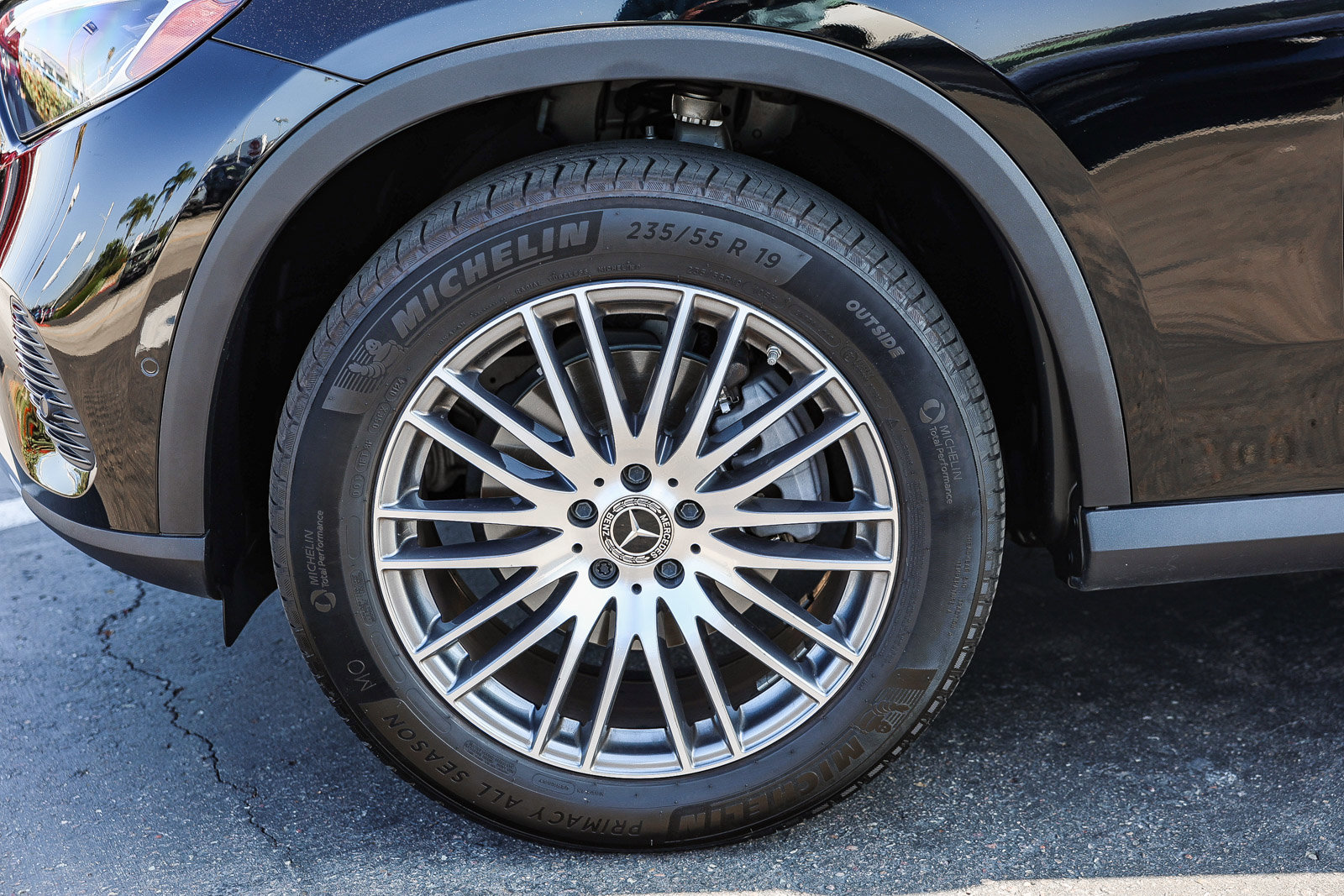Used 2024 Mercedes-Benz GLC 300 4MATIC image 30
