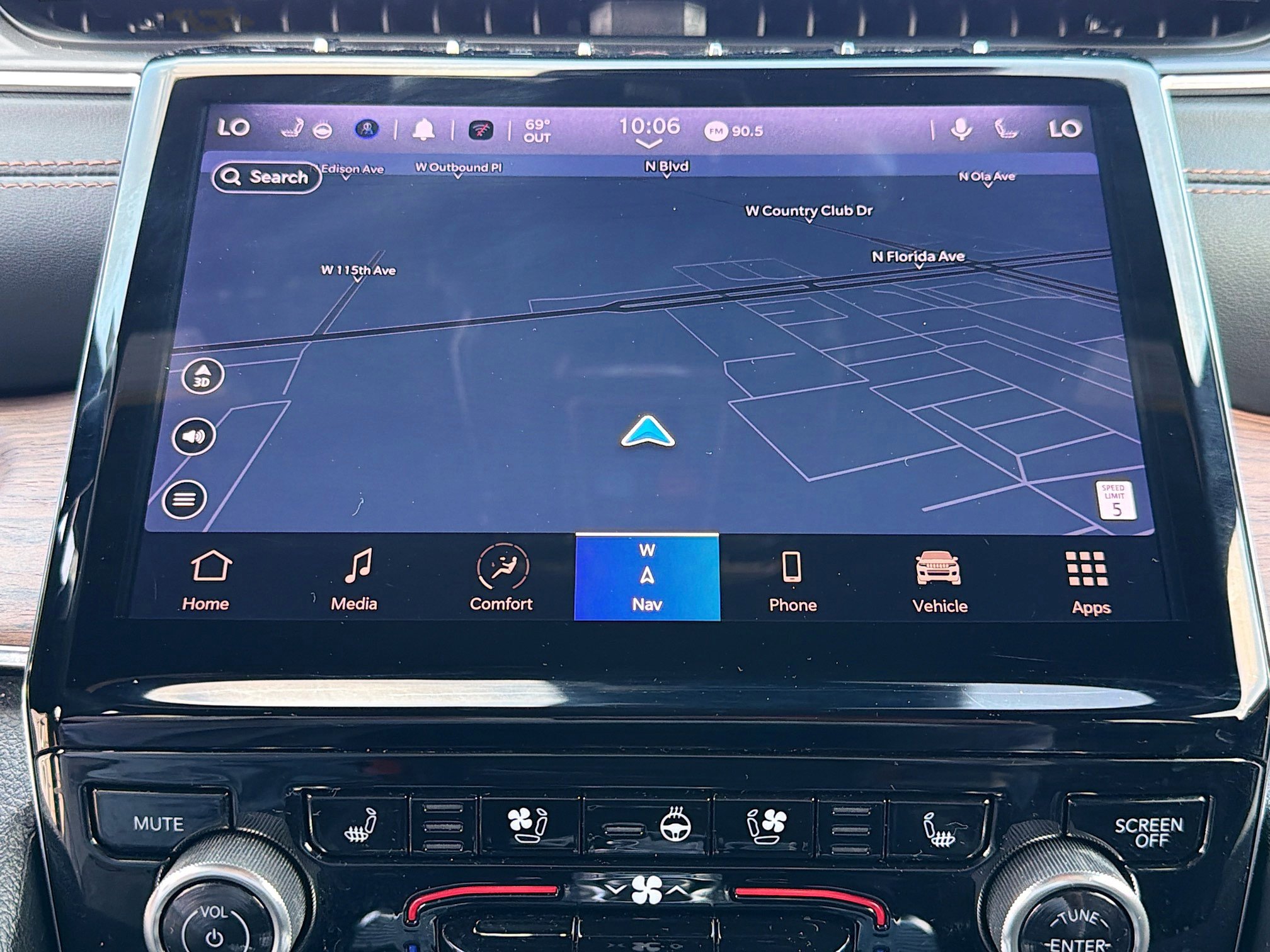 Used 2024 Jeep Grand Cherokee Summit w/ Advanced Protech Group IV image 32