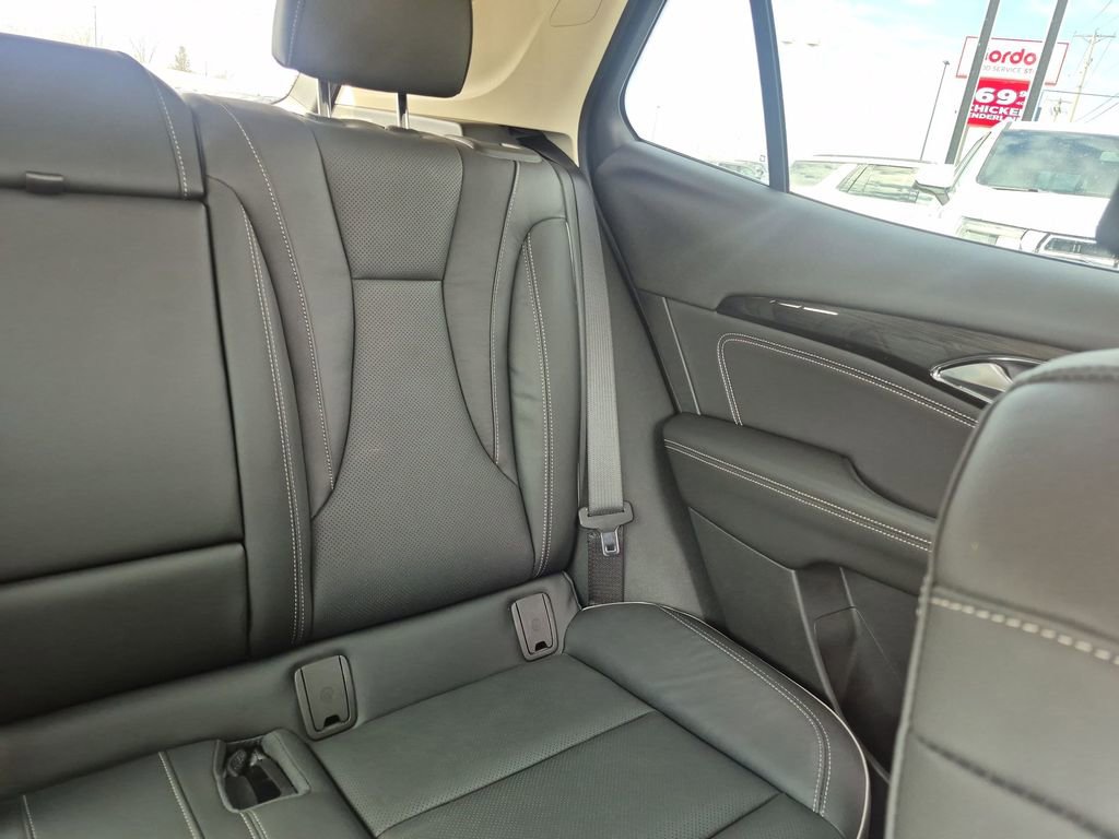 Certified 2021 Buick Envision Essence image 13
