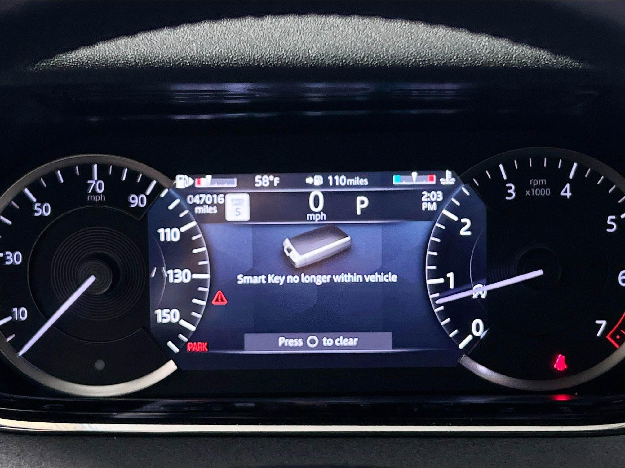 Used 2023 Land Rover Range Rover Evoque R-Dynamic SE image 23