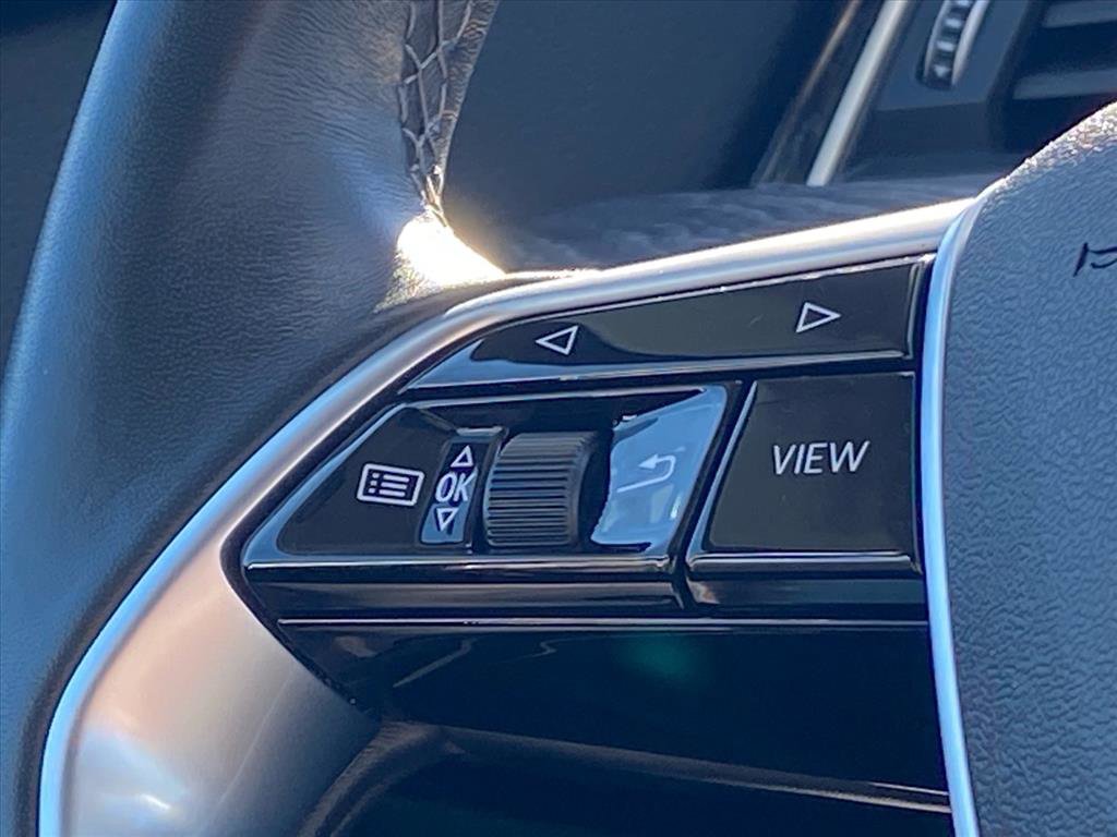 Used 2022 Audi e-tron Premium image 6