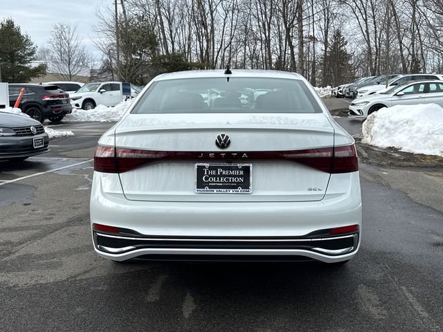 Certified 2025 Volkswagen Jetta SEL image 5