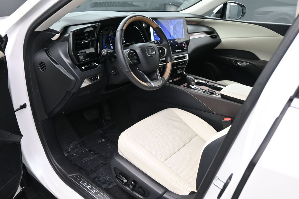 Used 2024 Lexus RX 350 Premium Plus w/ Convenience Package AWD/4WD image 2