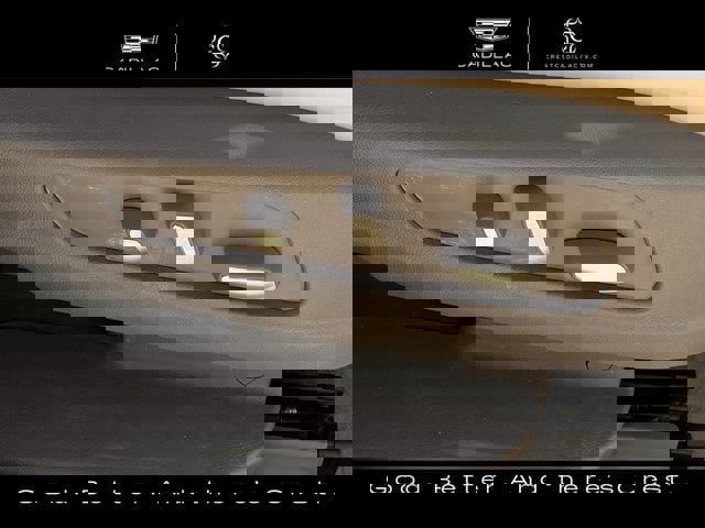 Used 2018 Cadillac XT5 Luxury w/ Driver Awareness Package FWD image 28