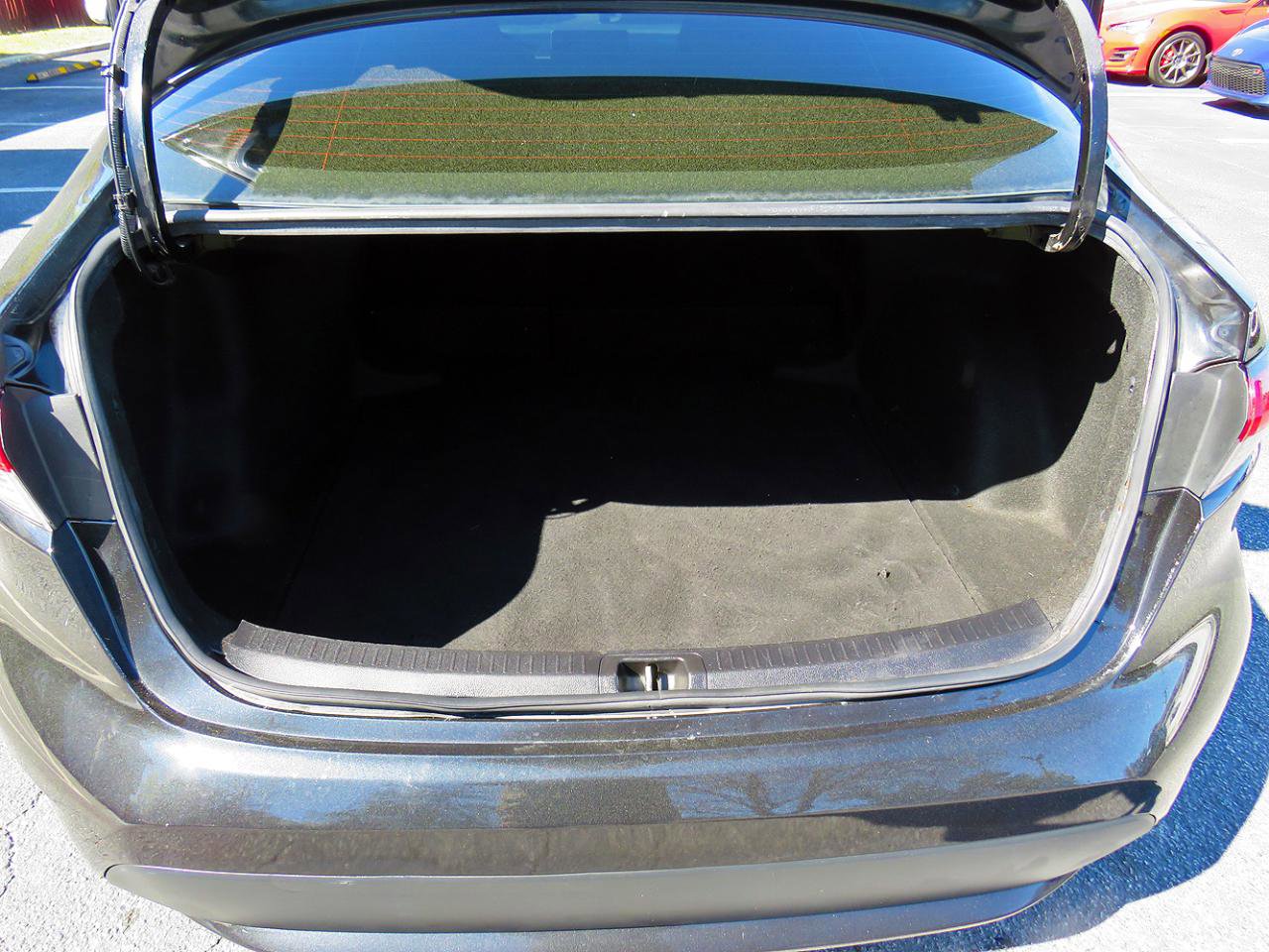 Used 2021 Toyota Corolla LE FWD image 16