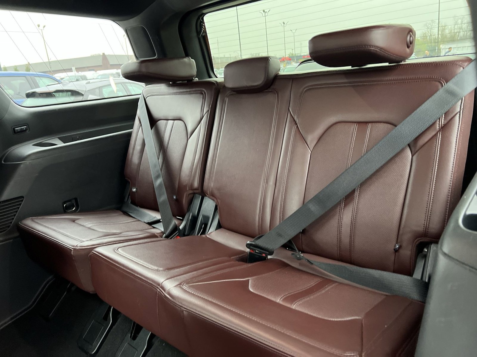 Used 2023 Ford Expedition Limited image 26