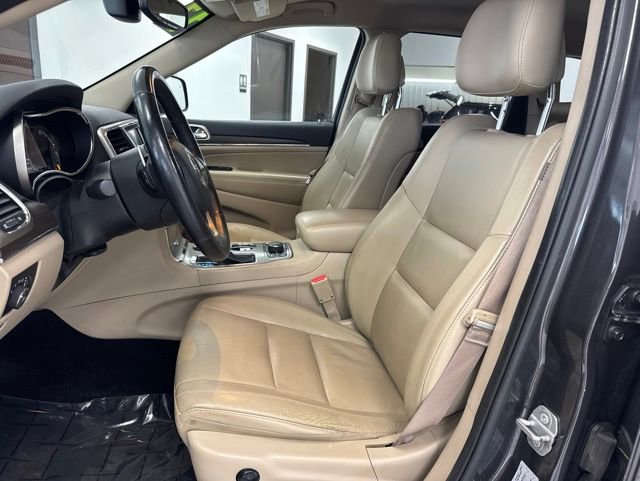 Used 2017 Jeep Grand Cherokee Limited AWD/4WD image 16